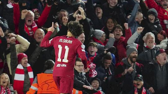 INCRÍVEL! O erro monumental de Courtois que deu golo de Salah (vídeo)