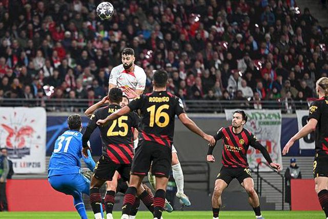 Gvardiol nas alturas para empatar o RB Leipzig-Manchester City (vídeo)