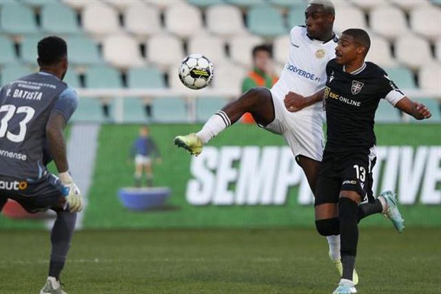 Seis em risco antes do jogo em Arouca