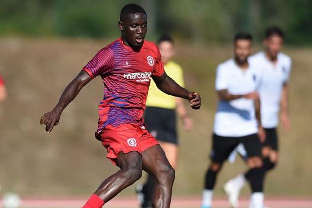 Ferencvaros avança por Beni