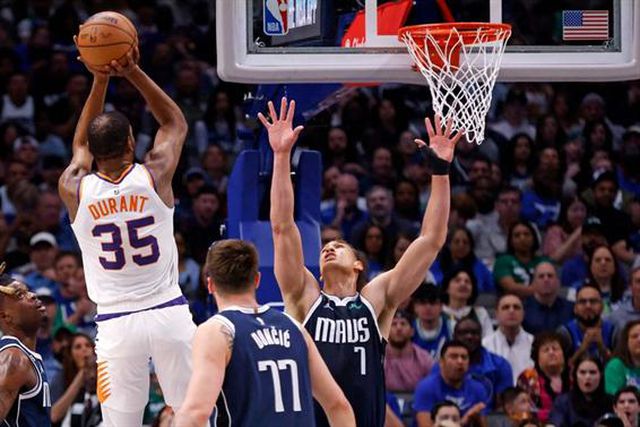Kevin Durant já dá ‘show’ nos Suns