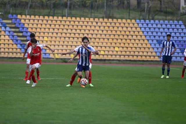 FC Porto inicia fase de apuramento de campeão com reviravolta épica