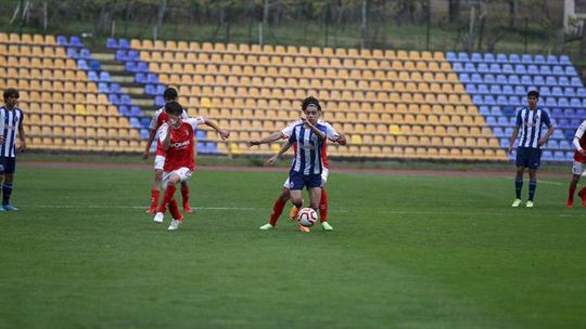 FC Porto inicia fase de apuramento de campeão com reviravolta épica