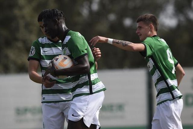 Sporting 'vira' Mafra e recupera 2.º lugar