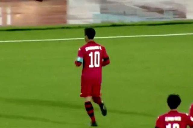 Continua a jogar-se no Tajiquistão mas não se esquece as vítimas de Covid-19 (vídeo)