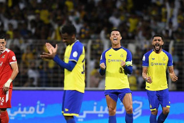 No Al Taawon admite-se ansiedade por enfrentar Ronaldo