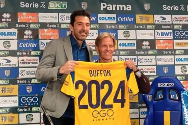 Buffon vai jogar (pelo menos) mais dois anos