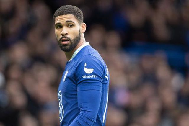 Acordo com o Chelsea por Loftus-Cheek