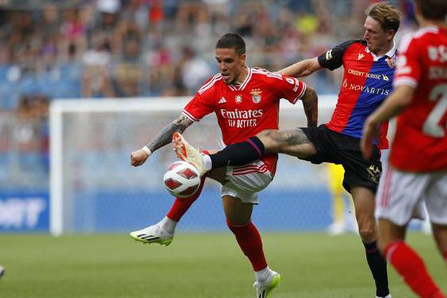 Ristic com incentivo especial de Schmidt