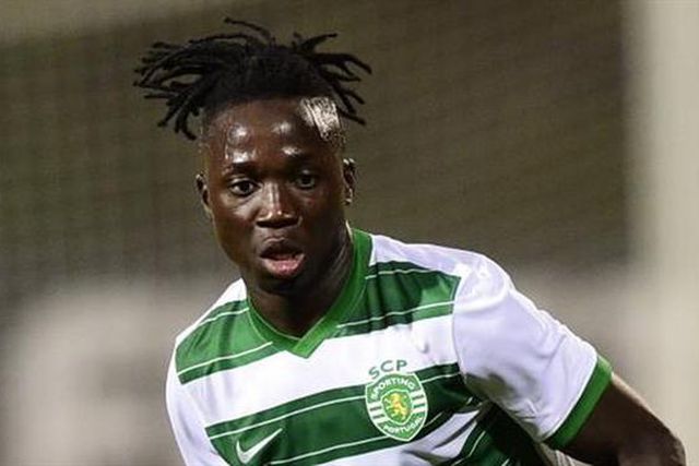 Heerenveen pensa em Joelson