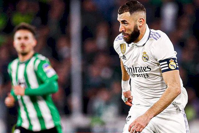 Bétis com William Carvalho atrasa Real Madrid na corrida ao título