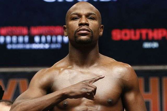 Mayweather e McGregor preparam duplo combate por valor astronómico