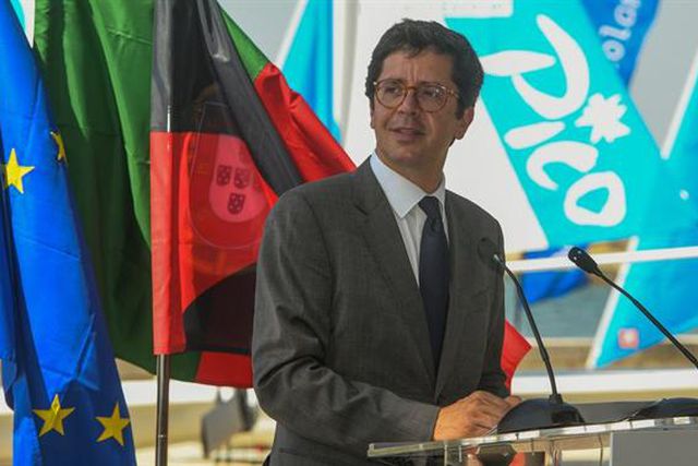 João Paulo Rebelo entrega 18 embarcações a Centros de Formação Desportiva