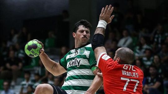 Sporting e Benfica defrontam-se na primeira jornada