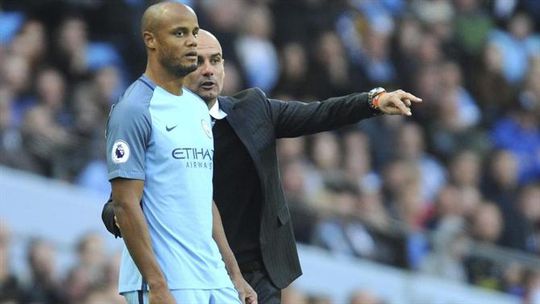 «Está escrito nas estrelas que Kompany vai treinar o Man. City»