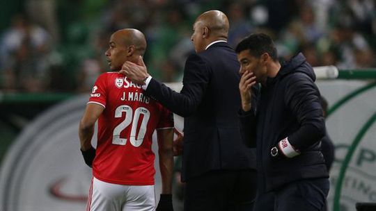 João Mário voltou a Alvalade e público não perdoou