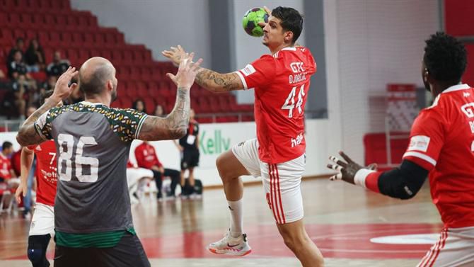 Benfica sofre mas vence em Setúbal