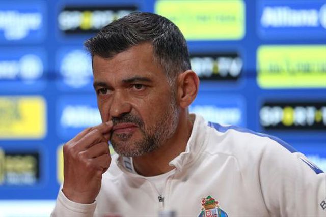 Sérgio Conceição, as contas do título e um «comentário com cheiro a naftalina»