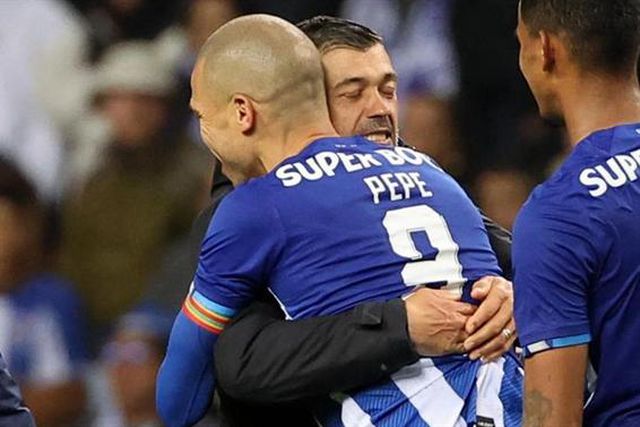 Pepe faz 40 anos: «Se há um jogador que encarna os nossos pilares, que são inegociáveis, é ele»