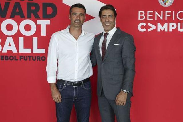 «Volto seguramente melhor treinador»