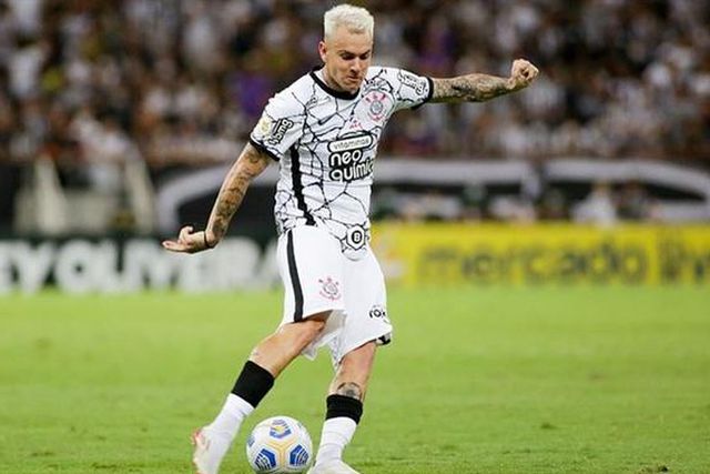 «Estava tudo certo para ir para o FC Porto e a China apareceu de madrugada»