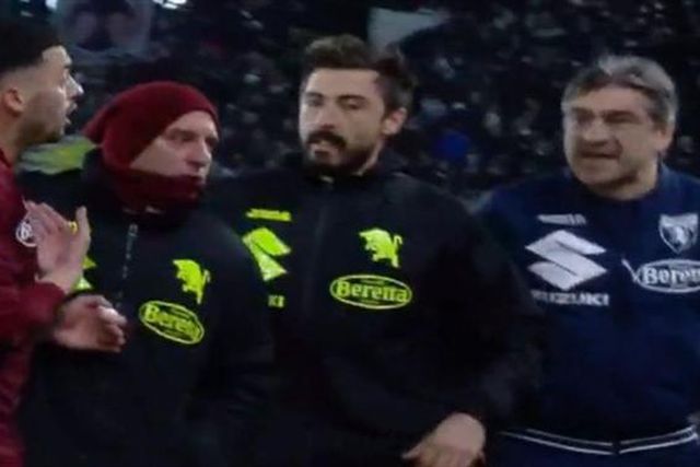 Ex-Benfica confrontou treinador e foi arrasado: «Não consigo fazer dele jogador» (vídeo)