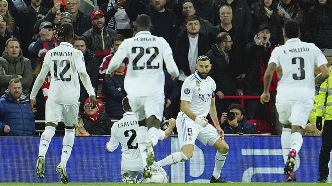 Real volta a puxar de galões: 5-2 por Benzema com uma classe do outro mundo (vídeo)