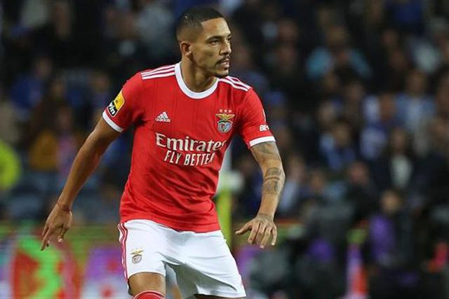 Gilberto volta a despertar cobiça no Brasil (agora de um treinador português)