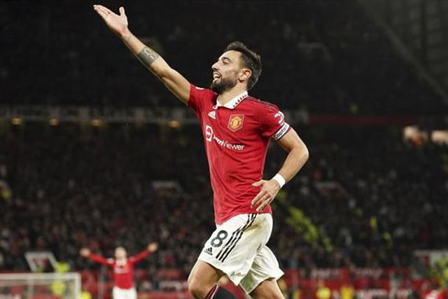 Xavi Hernández esqueceu-se do nome de Bruno Fernandes e chamou-o assim