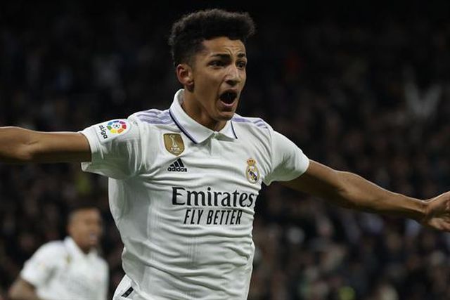 Pérola do Real Madrid colocada na rota da Luz