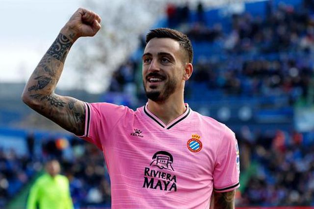 Joselu marca do meio-campo (vídeo)