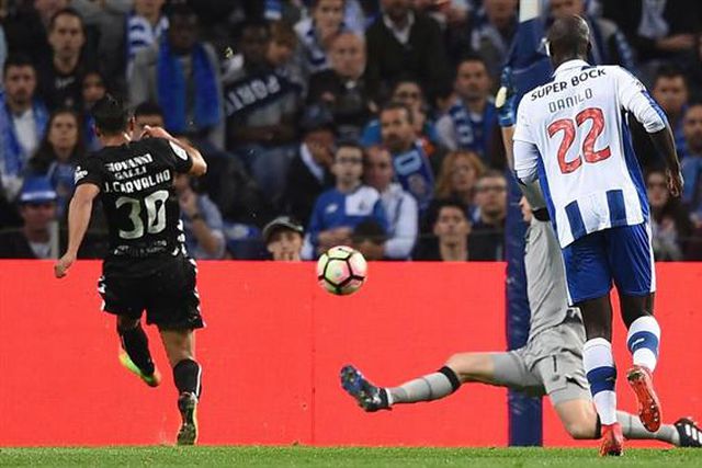 CNN: Benfica terá oferecido 10 mil euros a jogadores do V. Setúbal para ganharem ao FC Porto