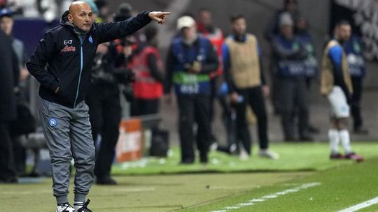 Spalletti trava euforia: «Calma, ainda falta a segunda mão...»