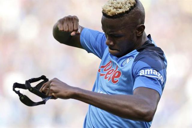 «Osimhen poderia ter perdido o olho»