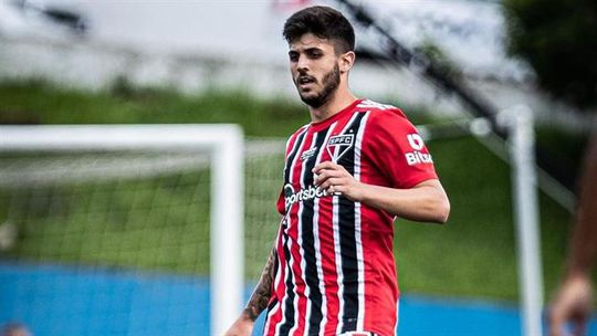 Lucas Beraldo apontado à Luz