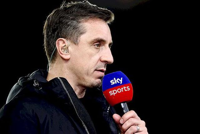 Gary Neville defende proibição de venda de jogadores à Arábia Saudita