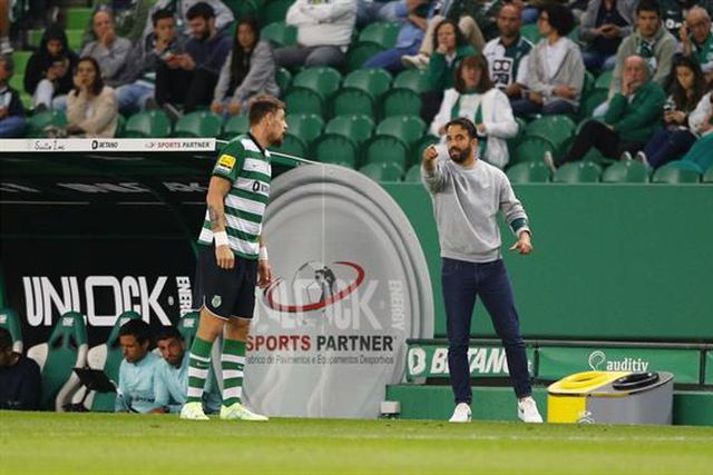 Possível saída de Coates obrigará leão a ir ao mercado