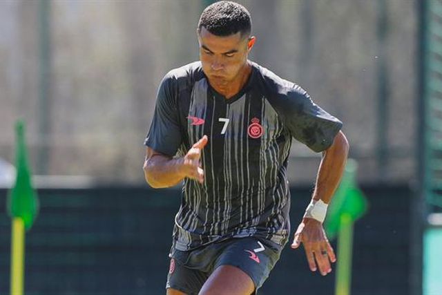 Ronaldo no Estádio Algarve para o jogo com o Farense