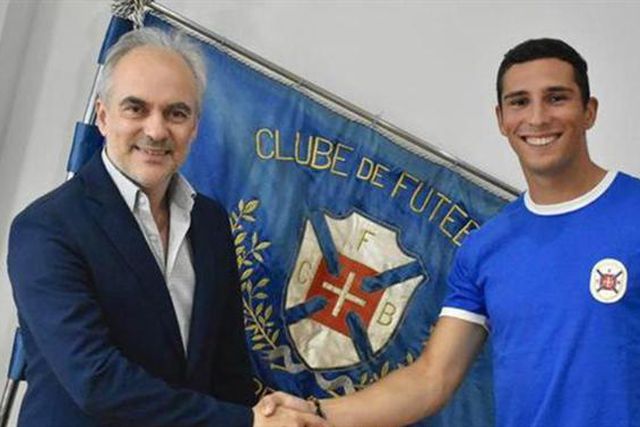 Lateral Tiago Manso contratado ao Trofense