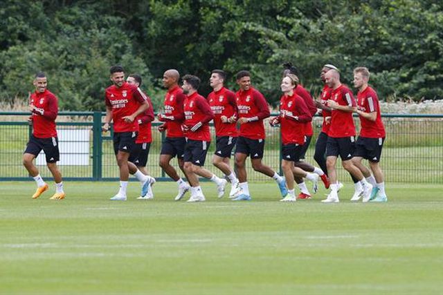 Sabe quantos jogadores da formação Roger Schmidt levou para estágio?