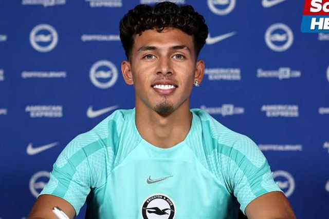 Brighton renova com ex-Benfica