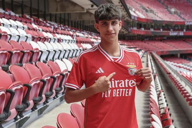 Promessa ex-FC Porto muda-se para o Seixal