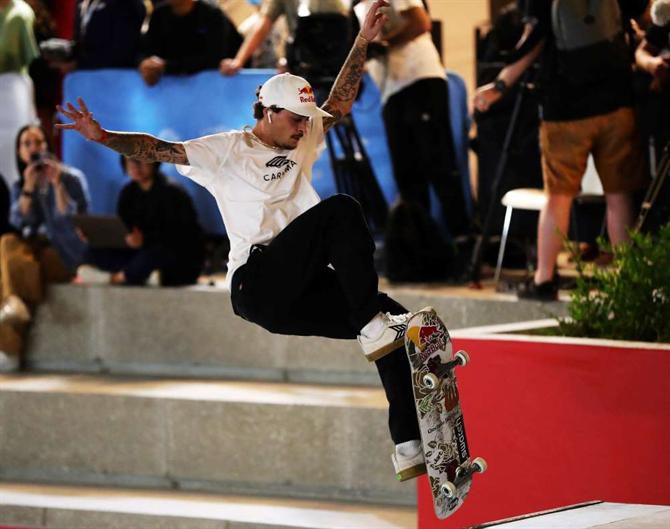 Gustavo Ribeiro é campeão da Liga Mundial de Skate Street, skate