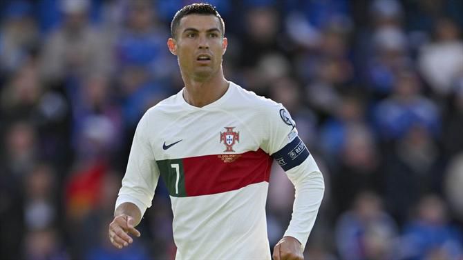 Ronaldo é o jogador com mais internacionalizações, mas não entrava no top-10 feminino