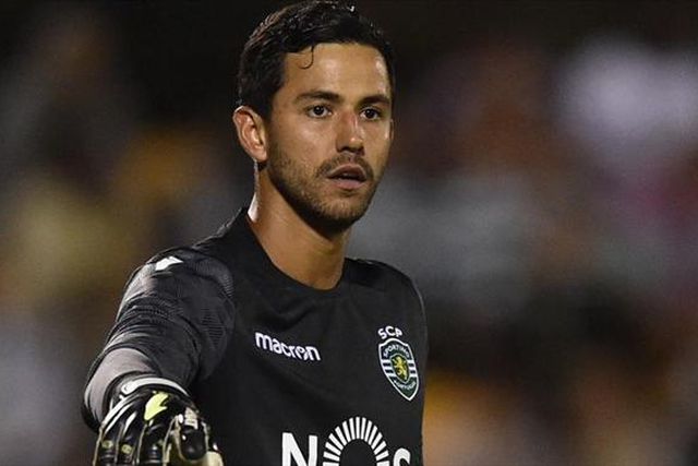 António Oliveira garante guarda-redes ex-Sporting