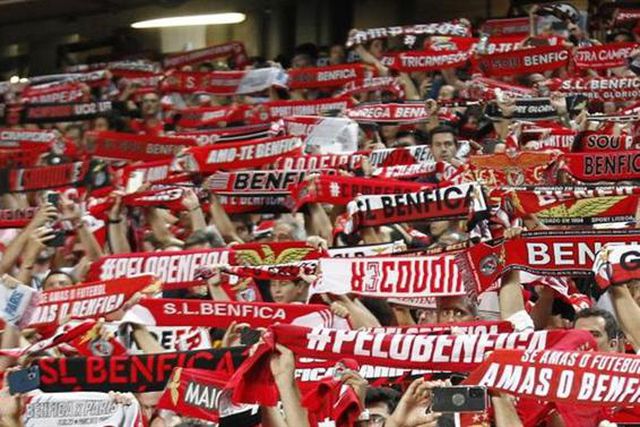 A marca atingida na Luz pouco antes do início do jogo com o Famalicão