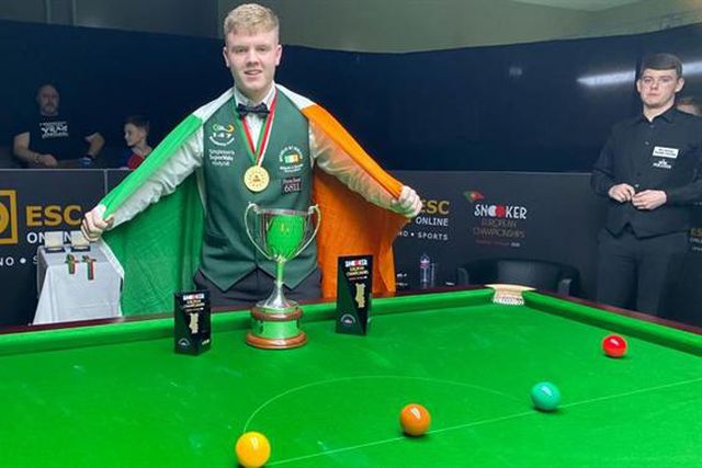 Aaron Hill bicampeão europeu de sub-18 em dia aziado para Portugal nos sub-21