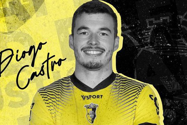 Oficial: Ala direito chega ao terceiro clube em três épocas da Liga 3