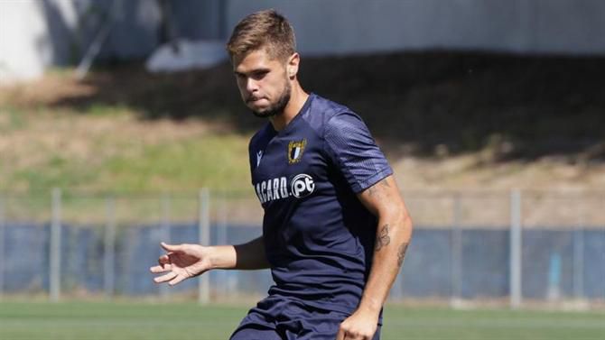 Oficial: Diogo Queirós assina pelo campeão romeno