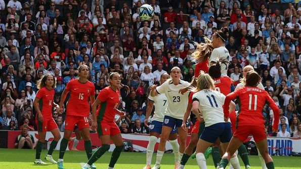 Futebol americano feminino da Lusa realiza seletiva para novas jogadoras